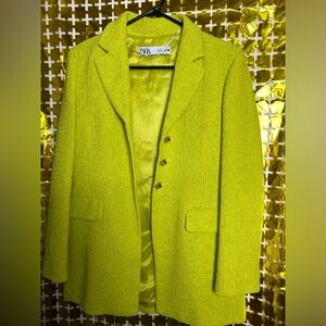 Zara tweed jacket. Size small.